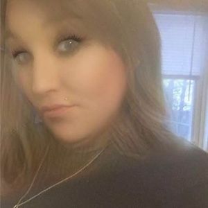 Meet your Posher, Marissa